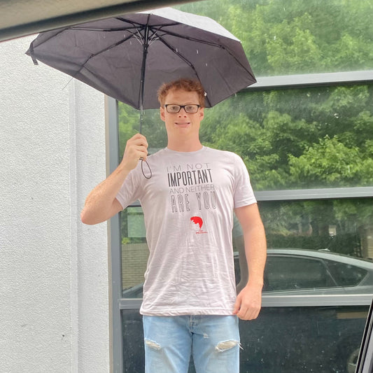 I'm Not Important Tee